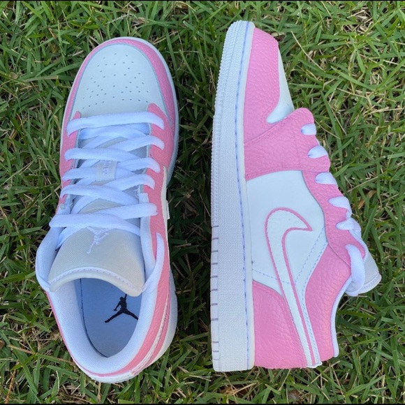 💓Custom Pink Air Jordan 1 Lows 💓 - Picture 1 of 3